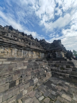 254557.jpg - ท่องมรดกโลกบุโรพุทโธ วัดพุทธที่ใหญ่ที่สุดในโลก | https://sumnangtravel.com