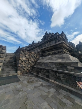 254561.jpg - ท่องมรดกโลกบุโรพุทโธ วัดพุทธที่ใหญ่ที่สุดในโลก | https://sumnangtravel.com