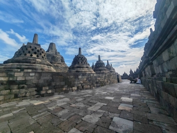254593.jpg - ท่องมรดกโลกบุโรพุทโธ วัดพุทธที่ใหญ่ที่สุดในโลก | https://sumnangtravel.com