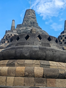 254596.jpg - ท่องมรดกโลกบุโรพุทโธ วัดพุทธที่ใหญ่ที่สุดในโลก | https://sumnangtravel.com